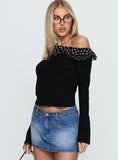 Sariya Long Sleeve Ruffle Top Black / Polka