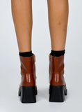 Halo Boots Tan
