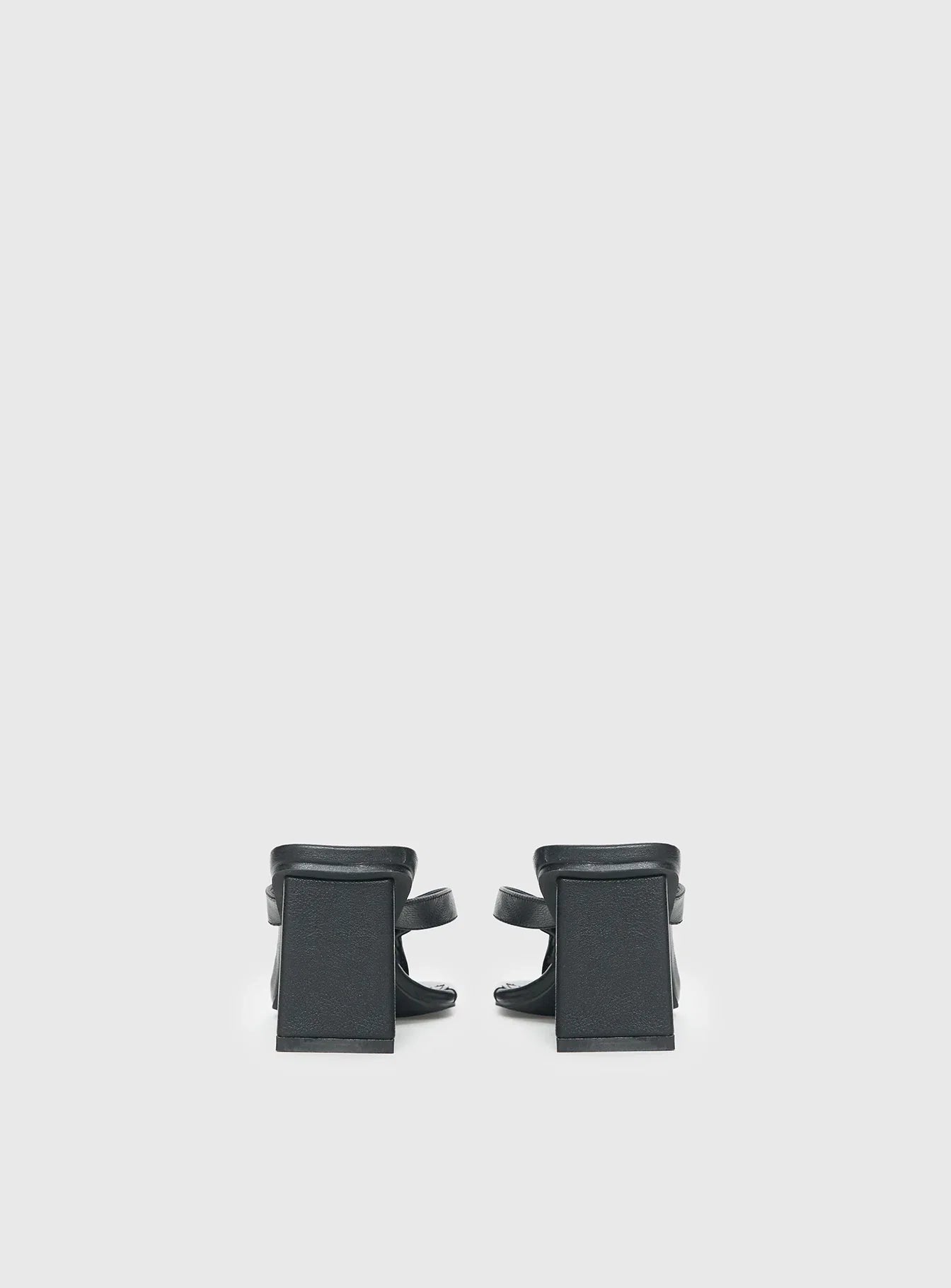 The Mona Heels Black
