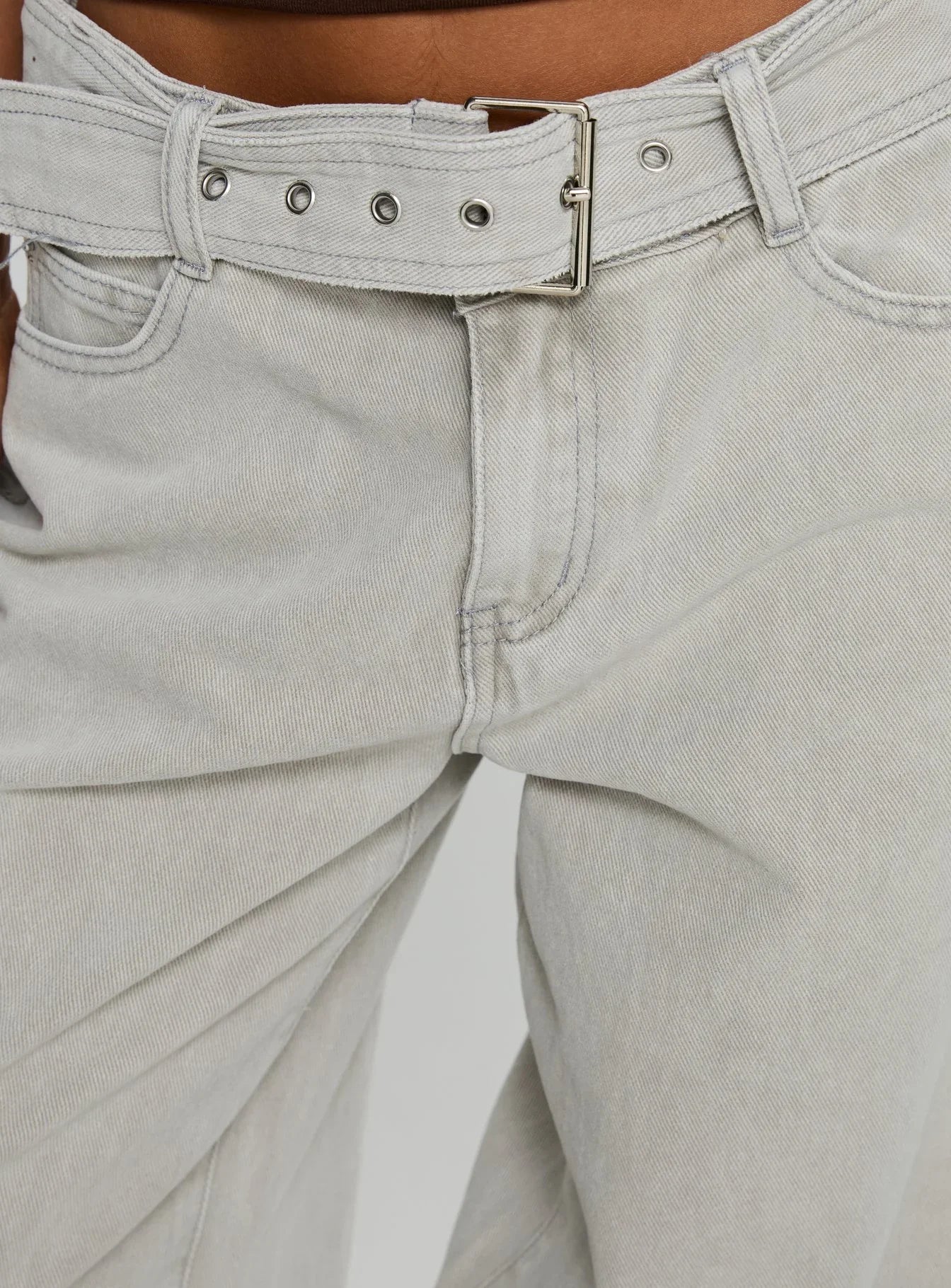 Katlin Mid Rise Wide Leg Buckle Detail Jeans Grey Wash