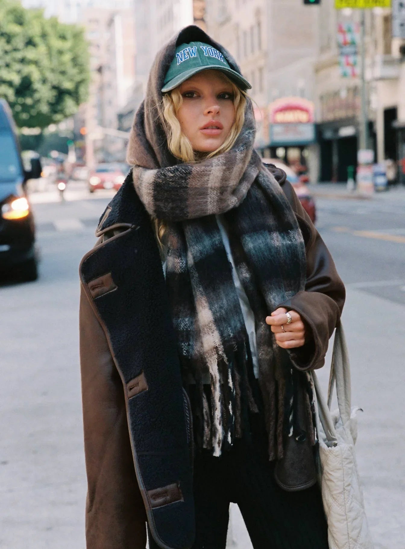 Eunoia Scarf Beige Brown