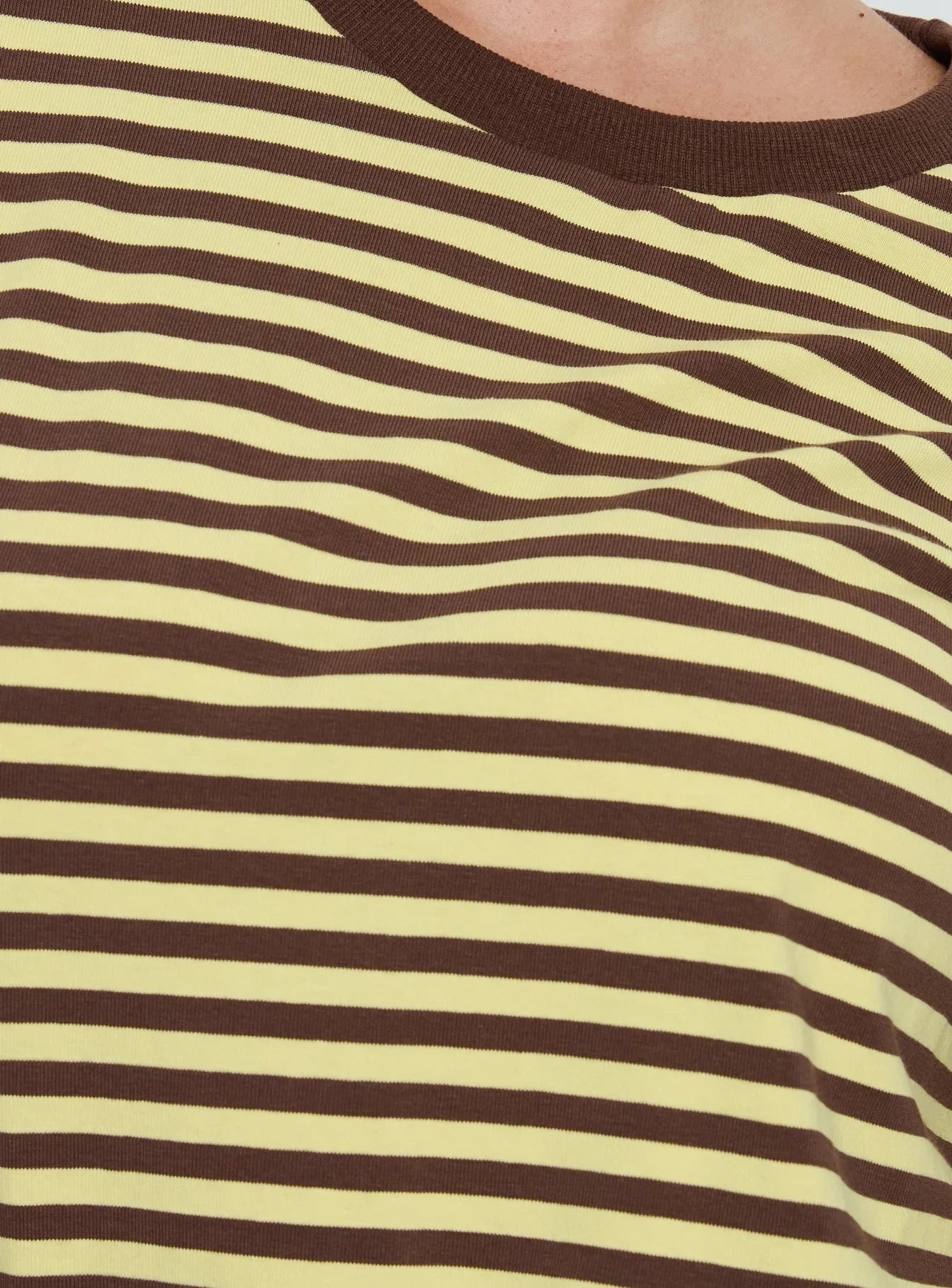 Settle Down Short Sleeve Top Yellow / Brown Stripe Curve