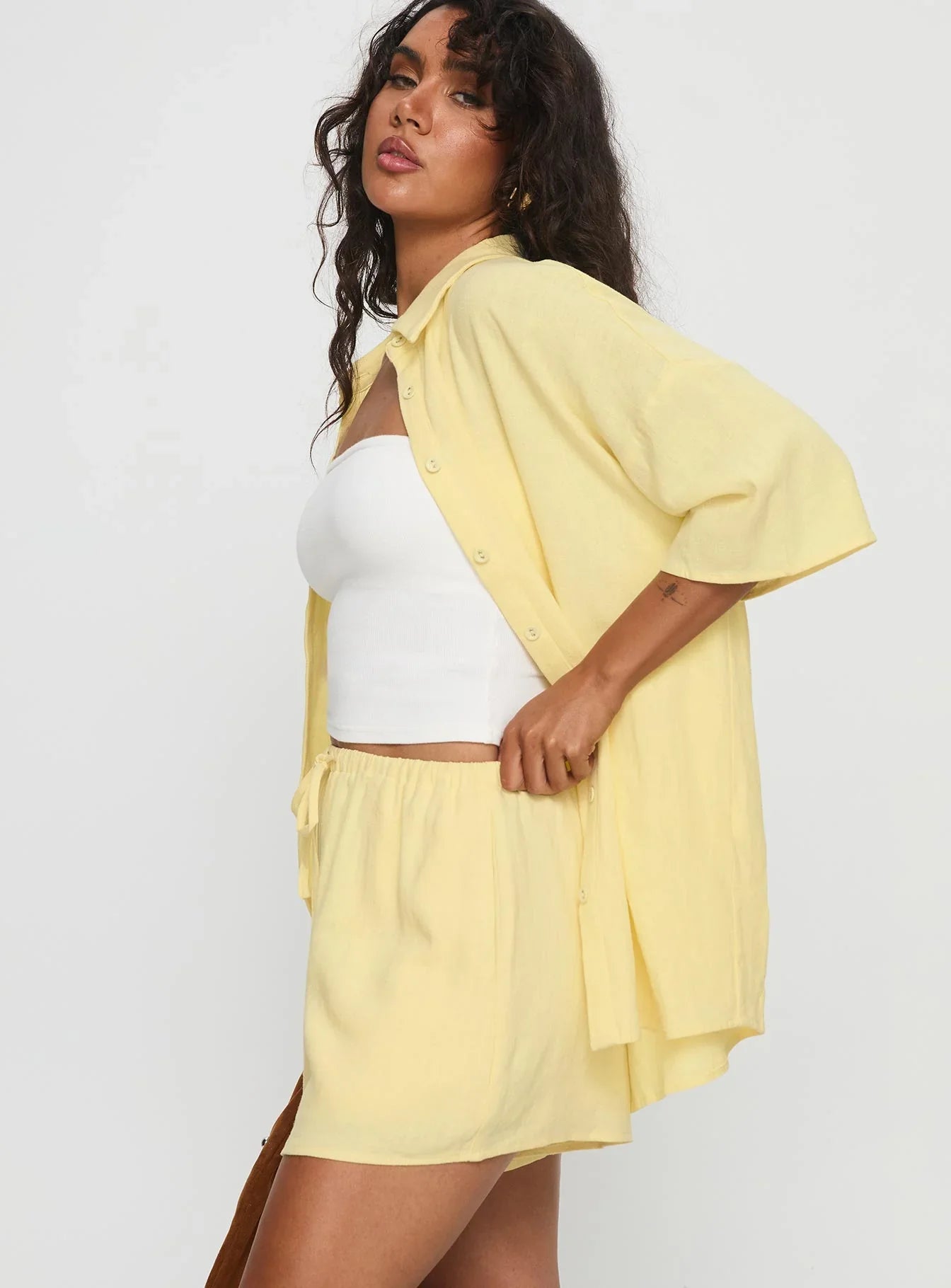 Peni Drawstring Linen Shorts Yellow