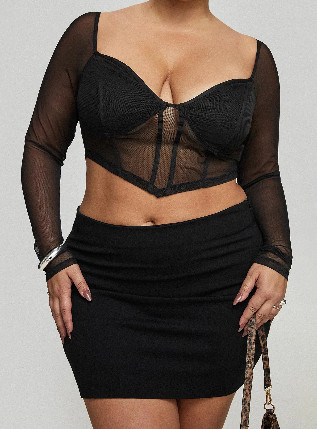 Maranta Long Sleeve Top Black Curve