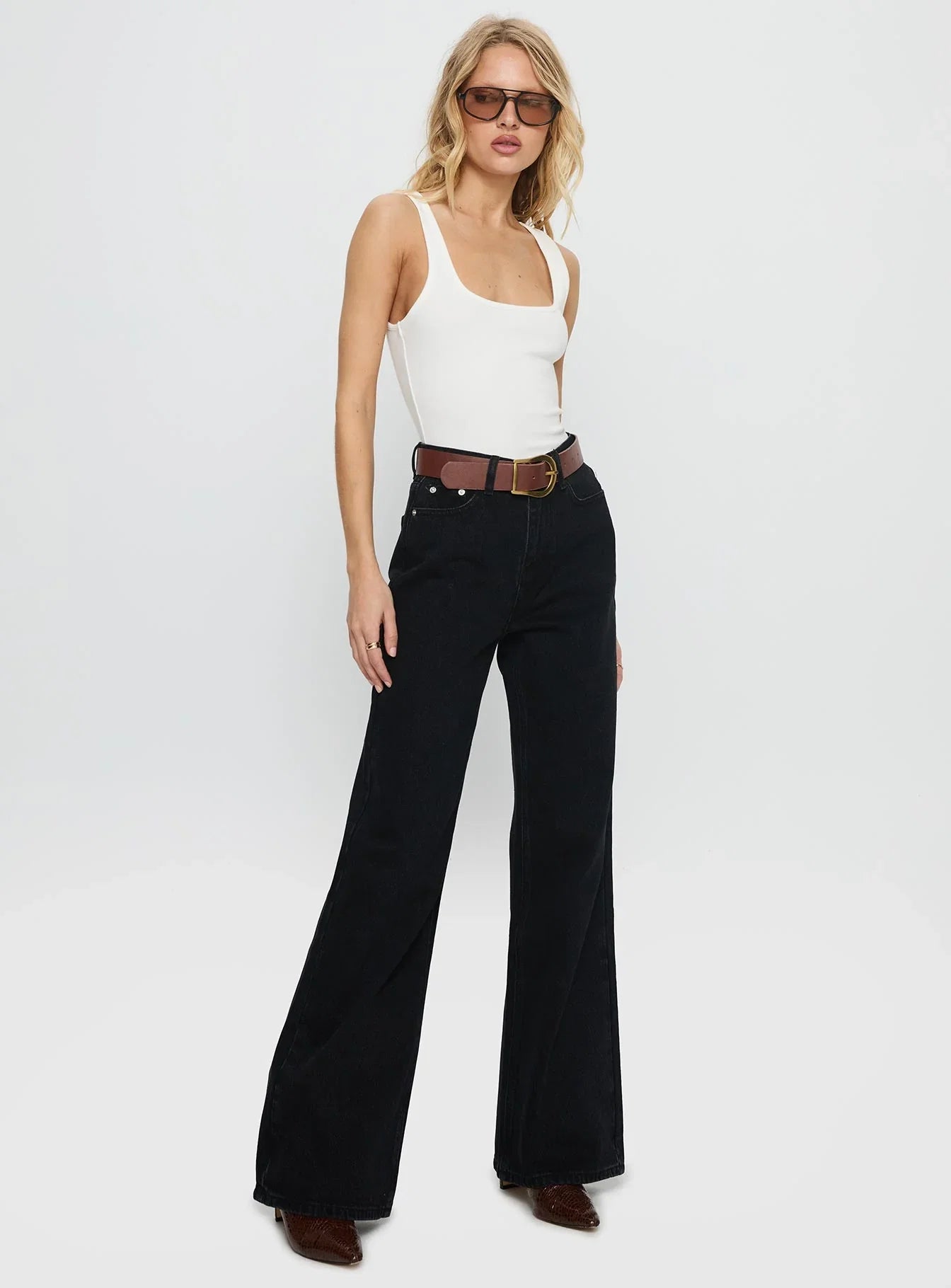 Maple Mid Rise Flare Washed Black