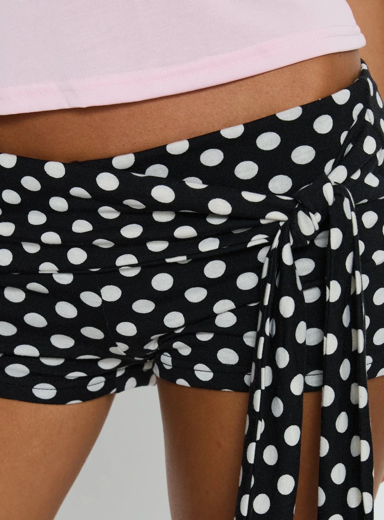 Declanne Wrap Micro Shorts Black Polka