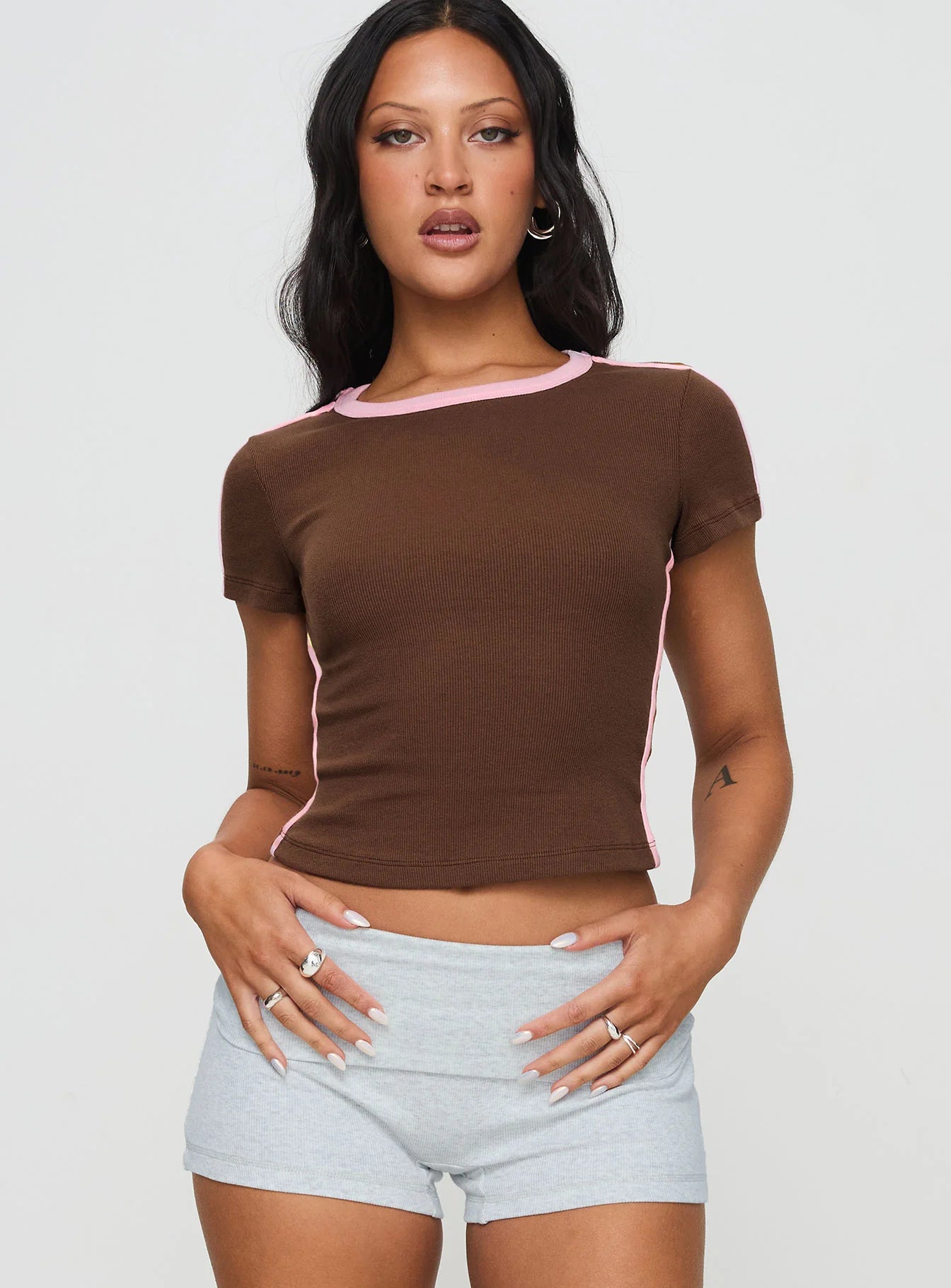 Baseline Scoop Rib Tee Brown Pink