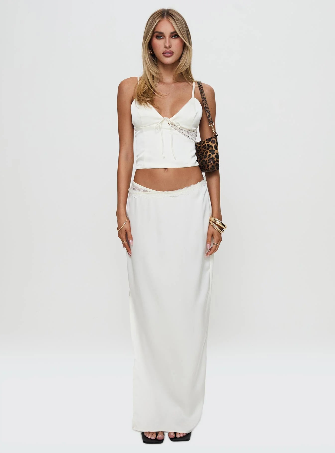 Karteah Satin Set Ivory