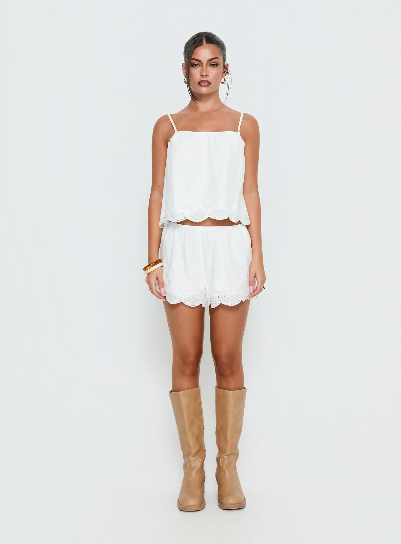 Madison Avenue Embroidered Detail Shorts White