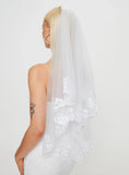 Deadly Veil White