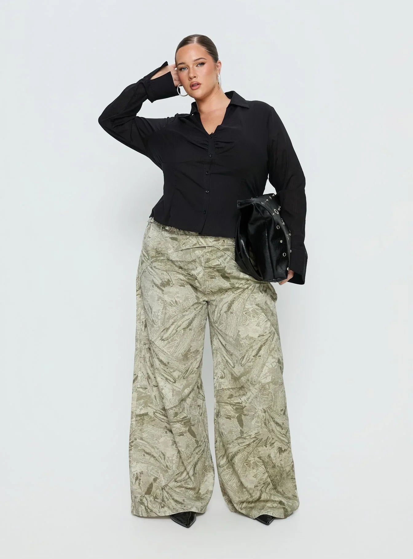 Elowenn Long Sleeve Top Black Curve