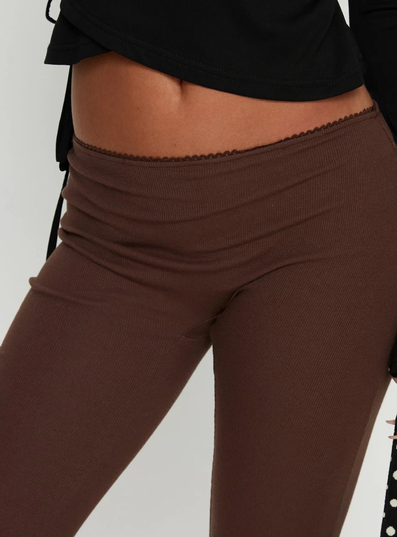 Baseline Rib Capri Pants Chocolate