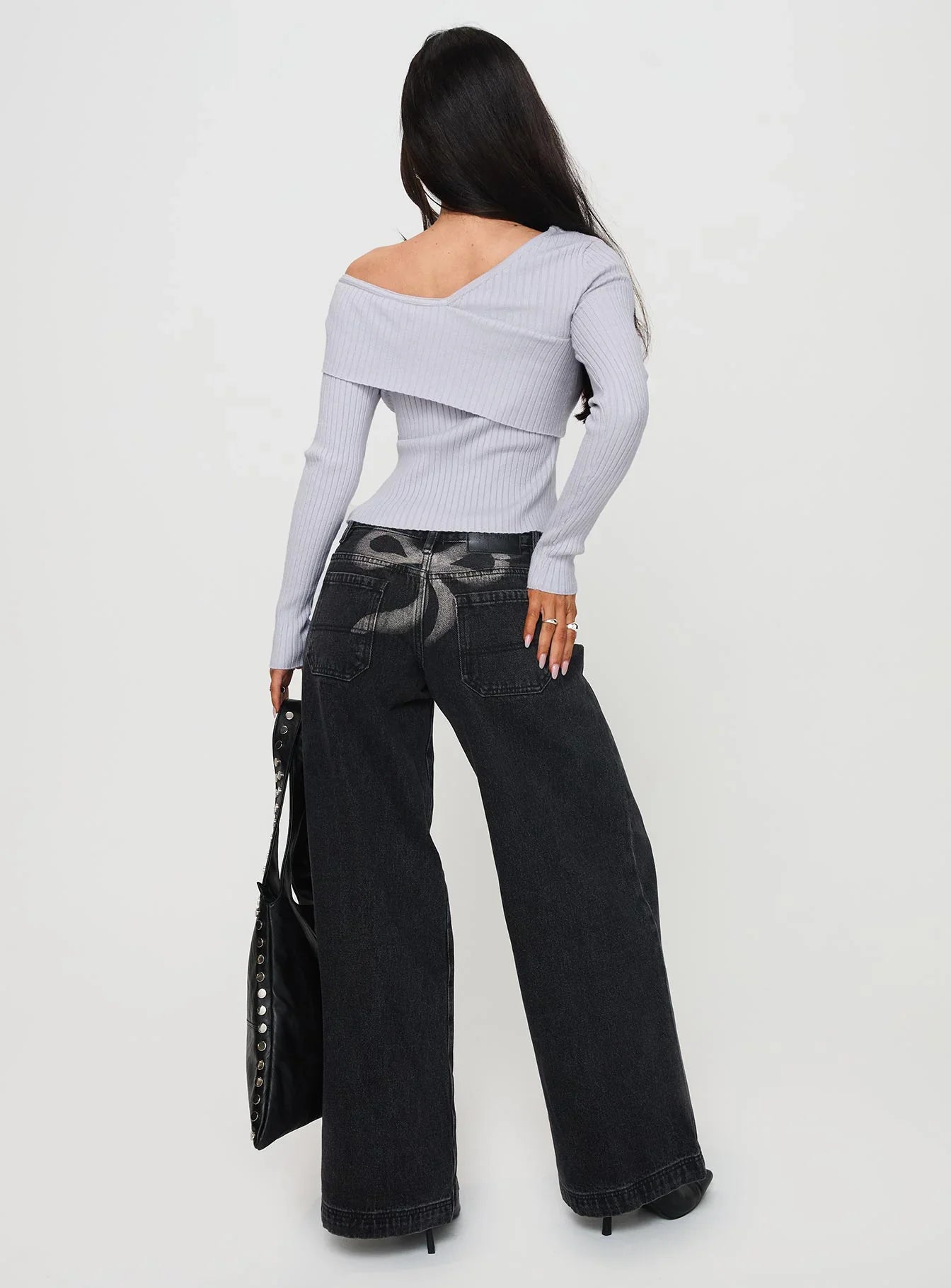 Ribbon Stamp Low Rise Wide Leg Jeans Washed Black