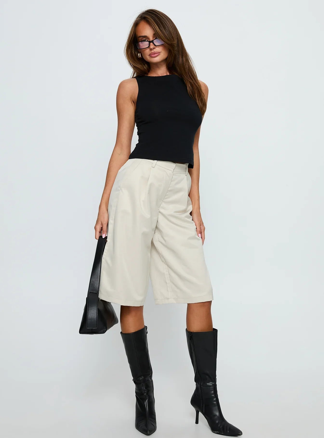 Jakai Longline Tailored Short Cream
