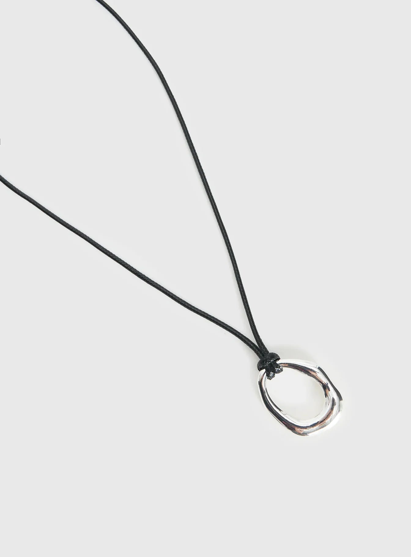 Star Quality Pendant Necklace Black Silver
