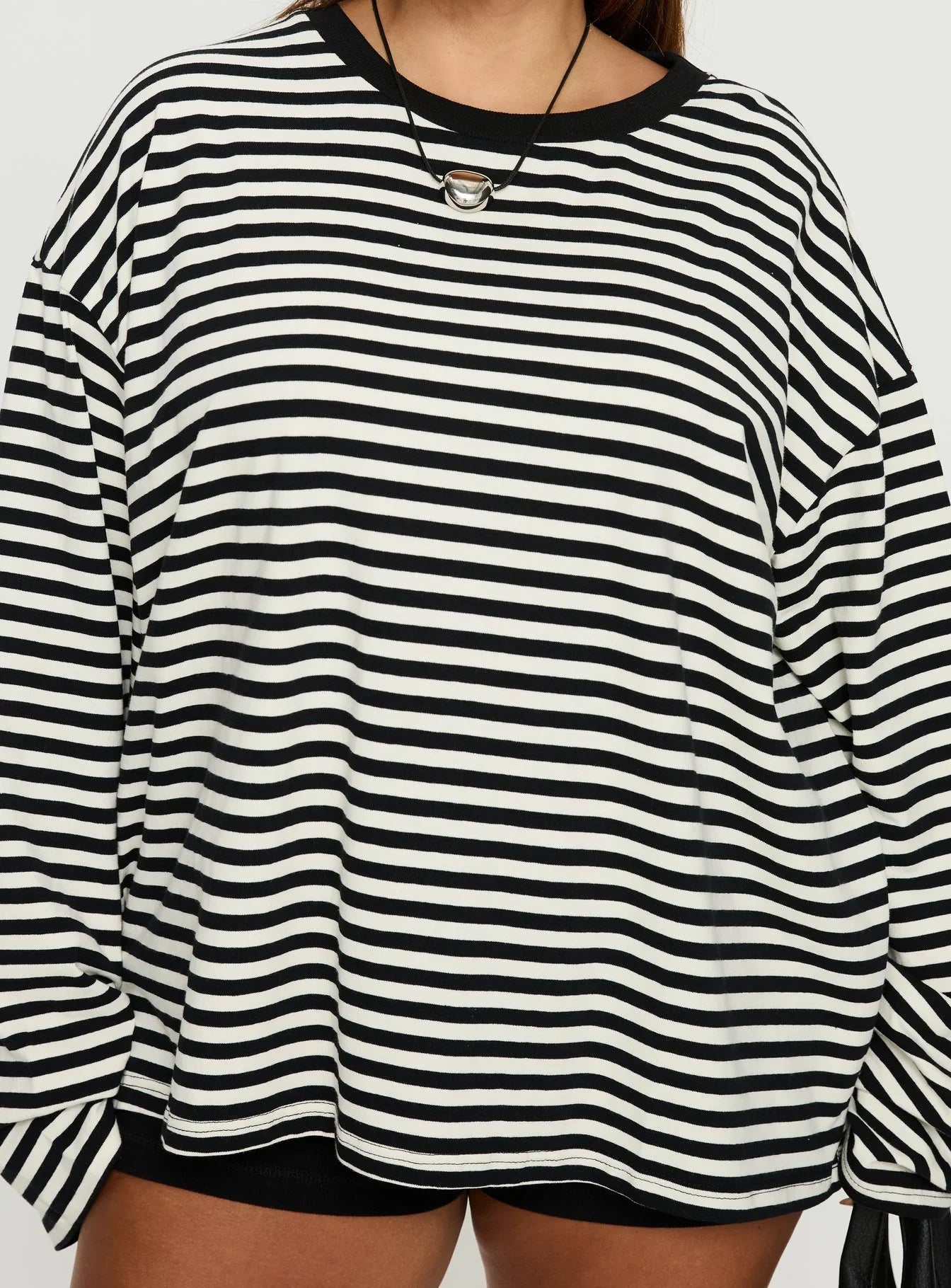 Settle Down Long Sleeve Top Black / White Stripe Curve