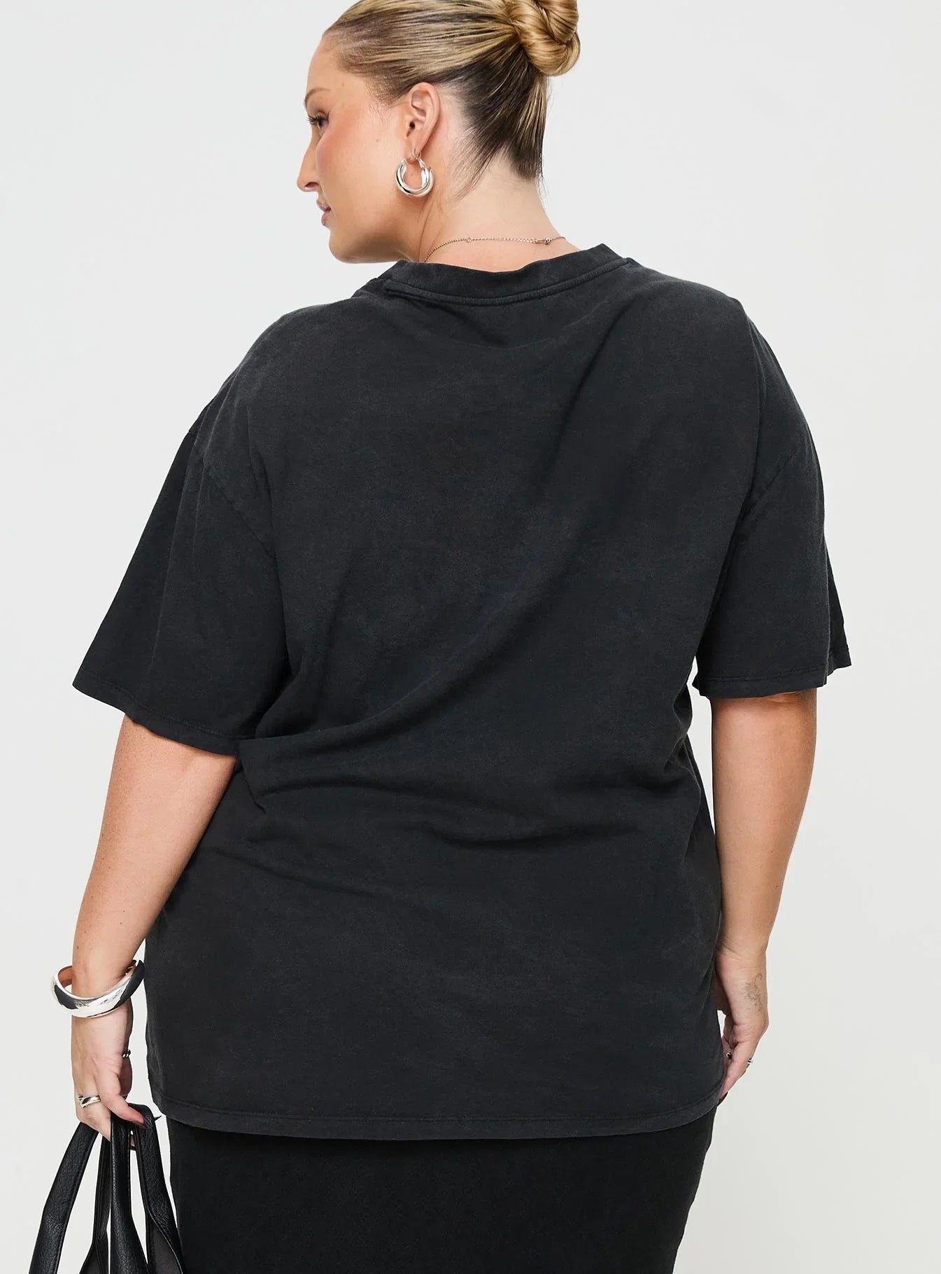 Playground Oversized Tee Curve