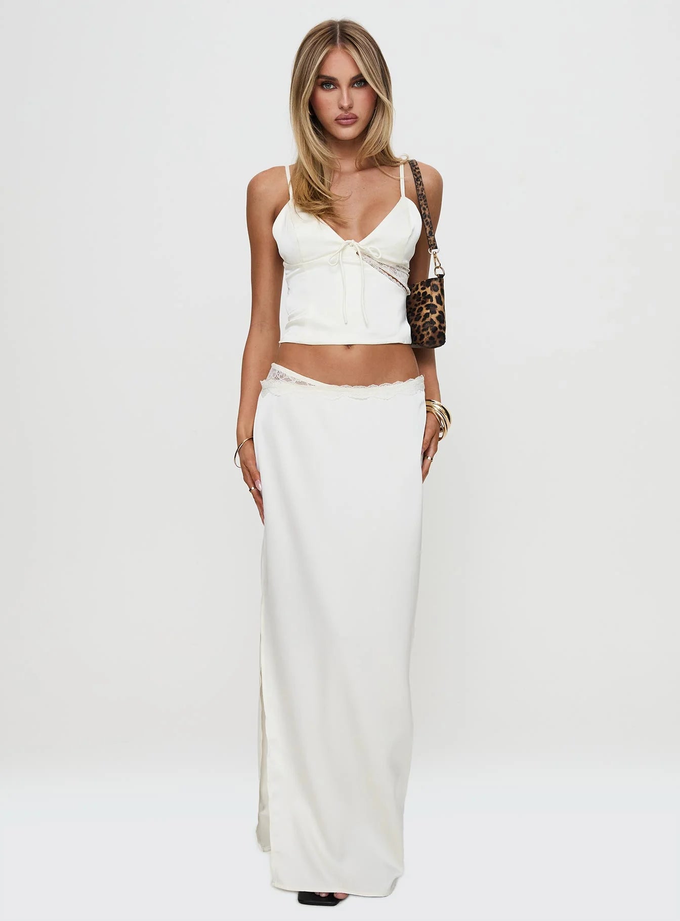 Karteah Satin Set Ivory