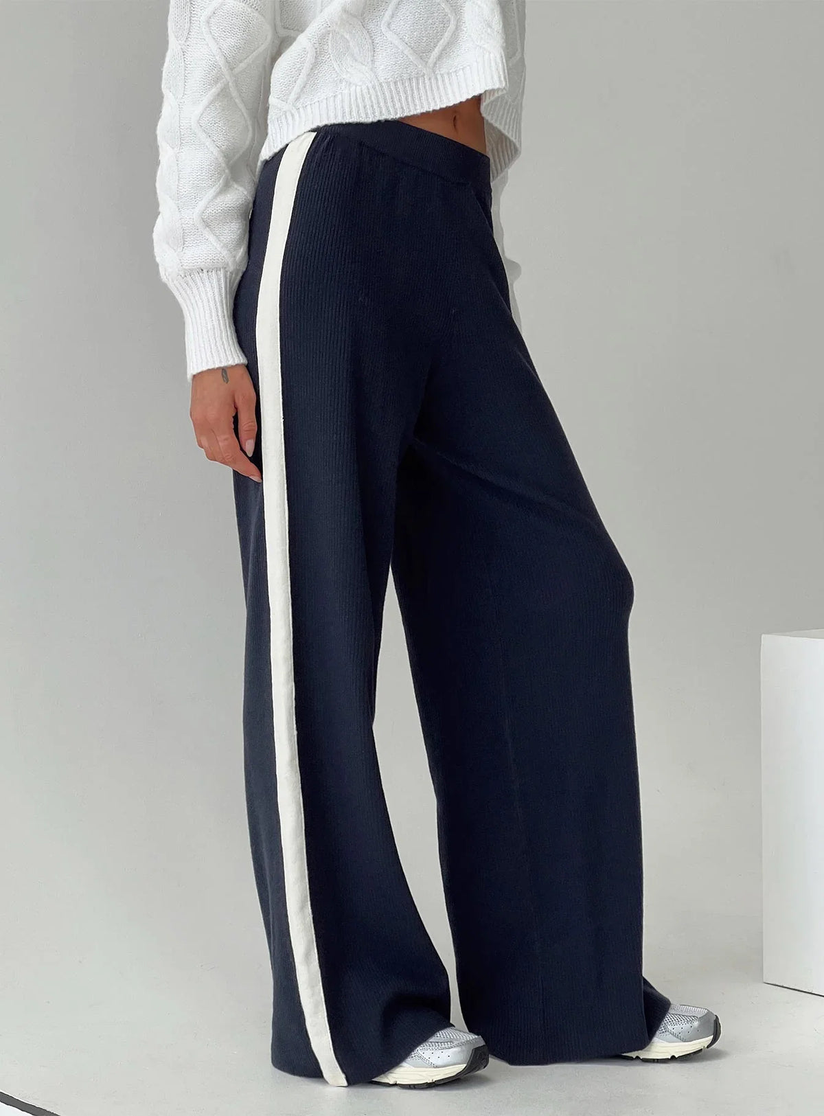 Albright Pants Navy Milk