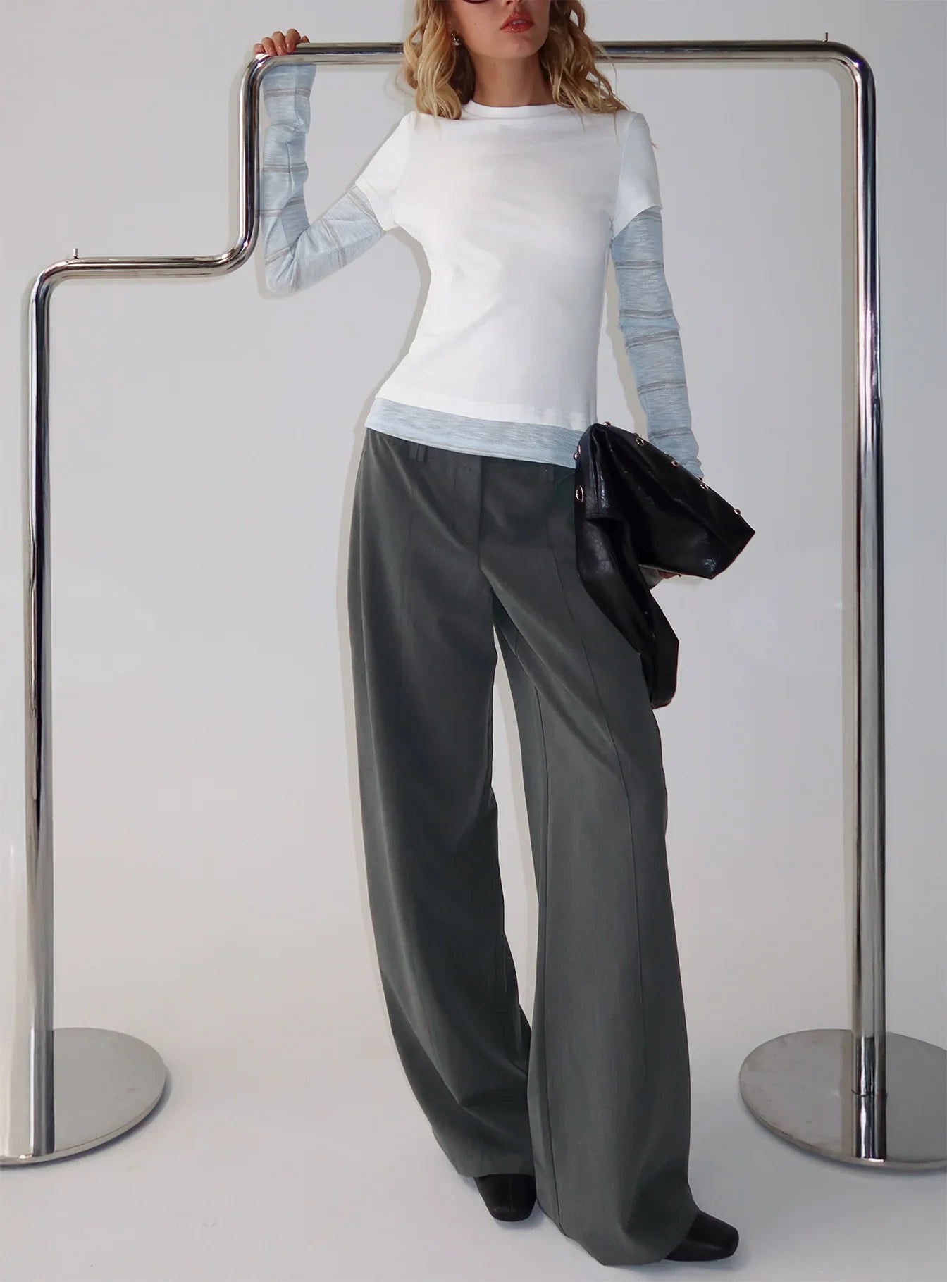 Sarito Low Rise Straight Leg Pants Grey