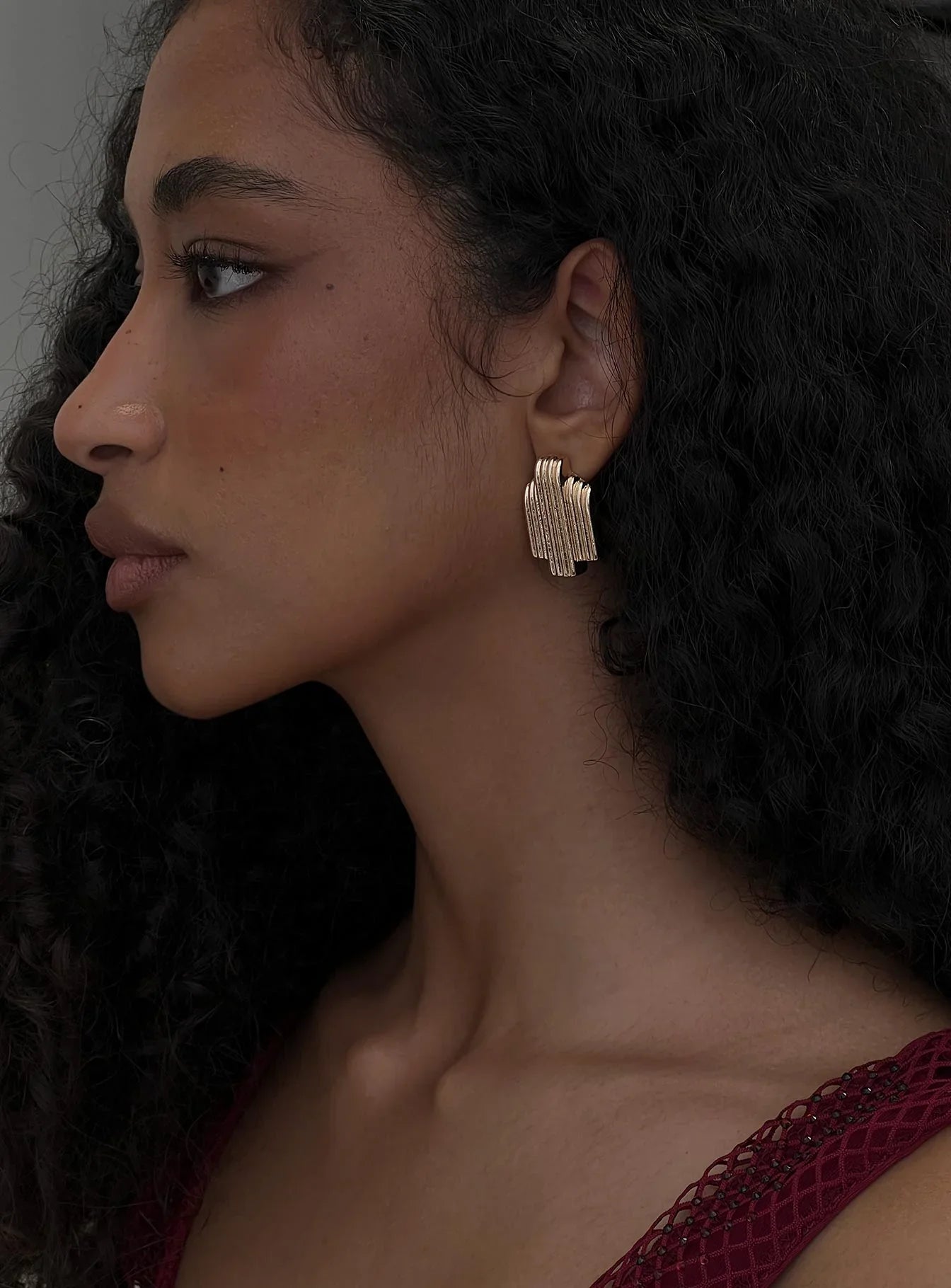 Lights Low Earrings Gold