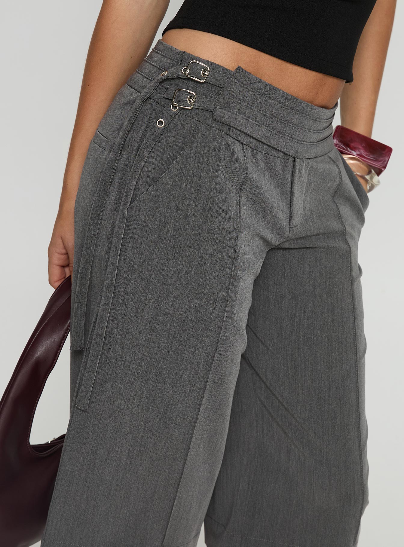 Rakelle 3 4 Tailored Shorts Dark Grey