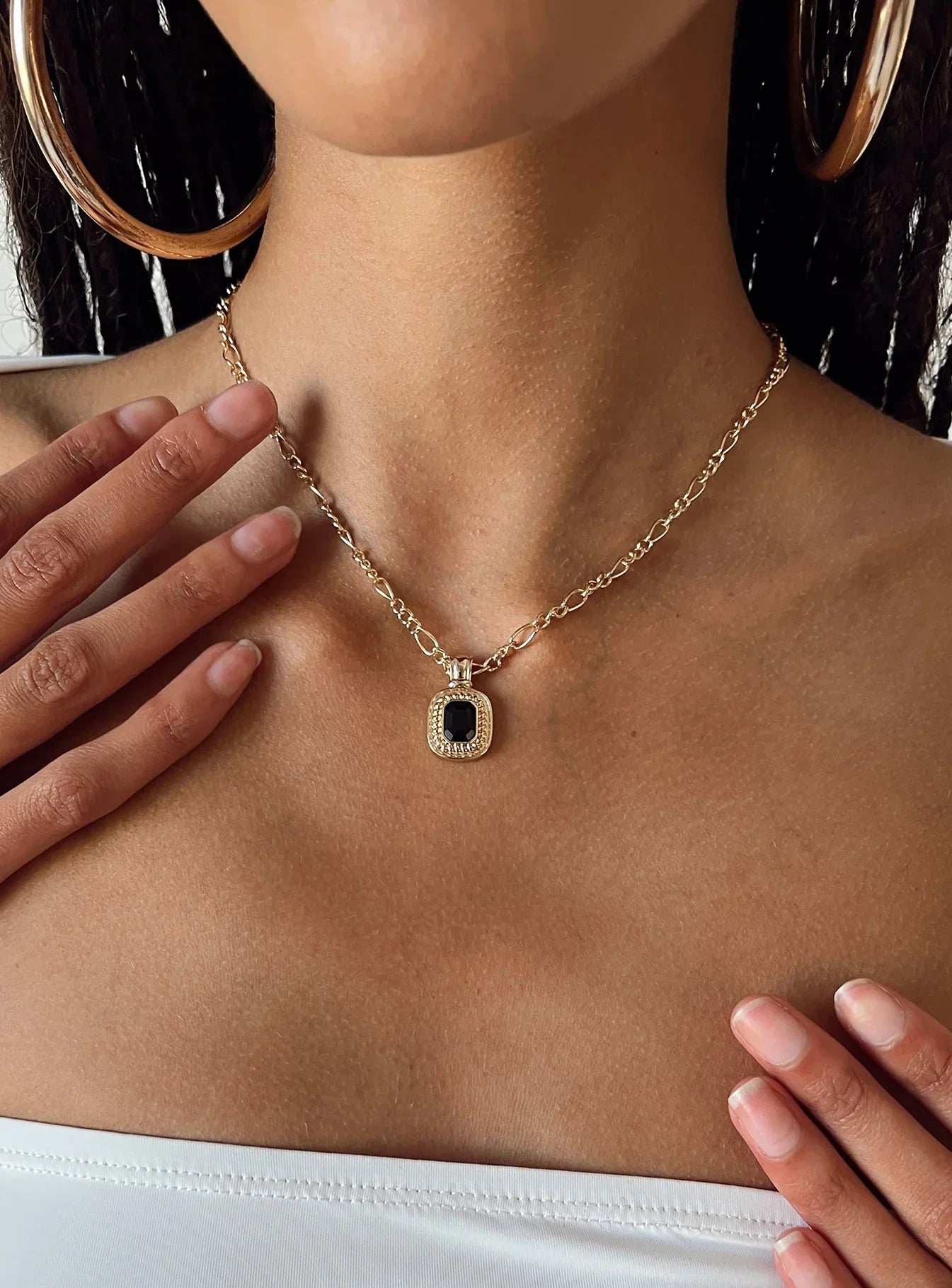 Setton Pendant Necklace Gold Black