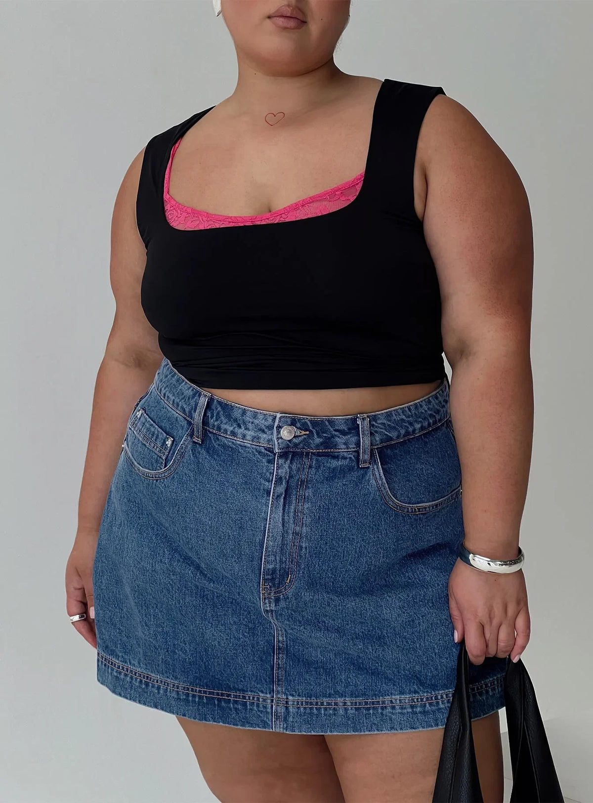 Back In Time Top Black Pink Lace Curve