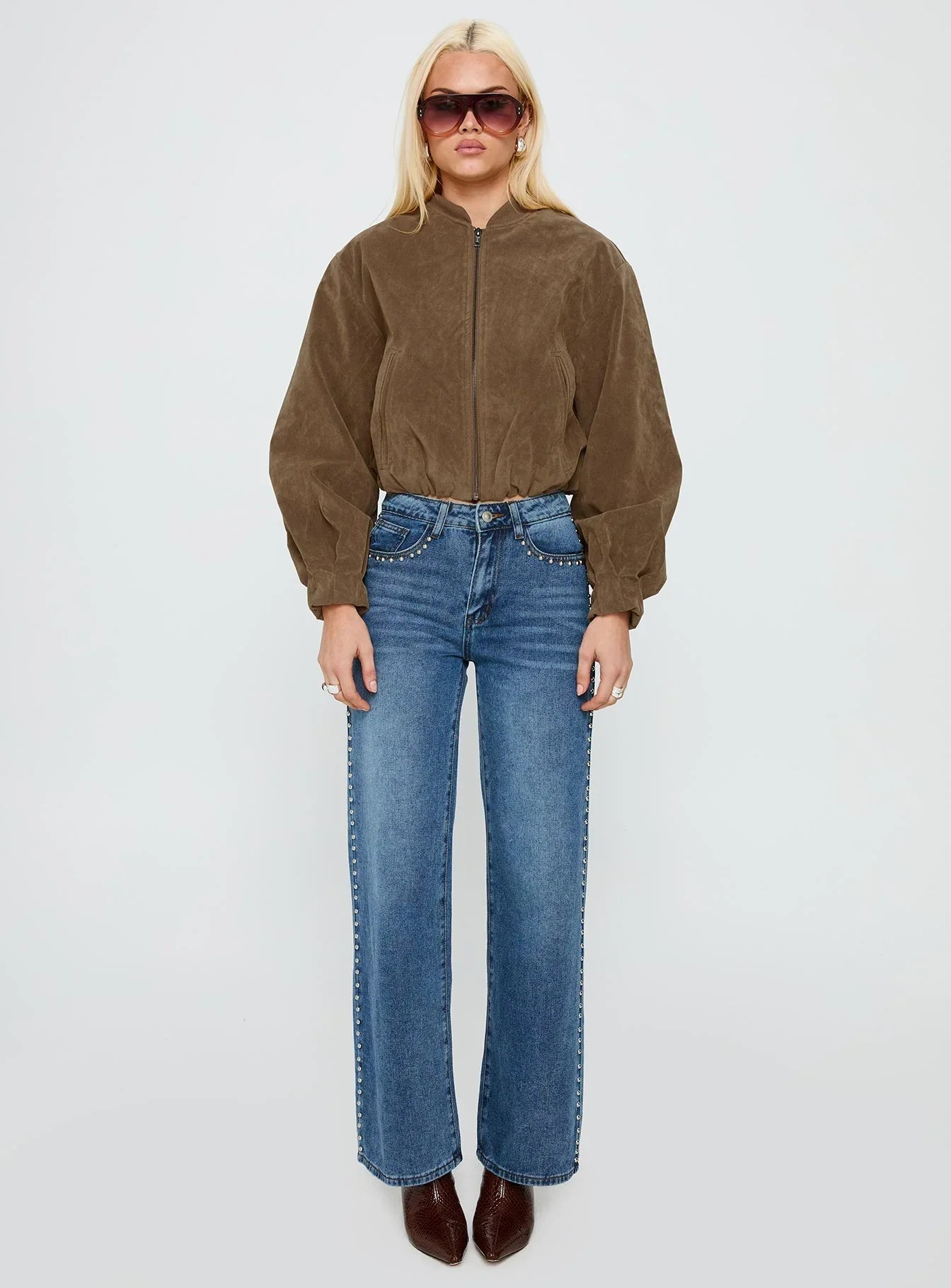 Saving Up Mid Rise Straight Leg Studded Jeans Mid Blue