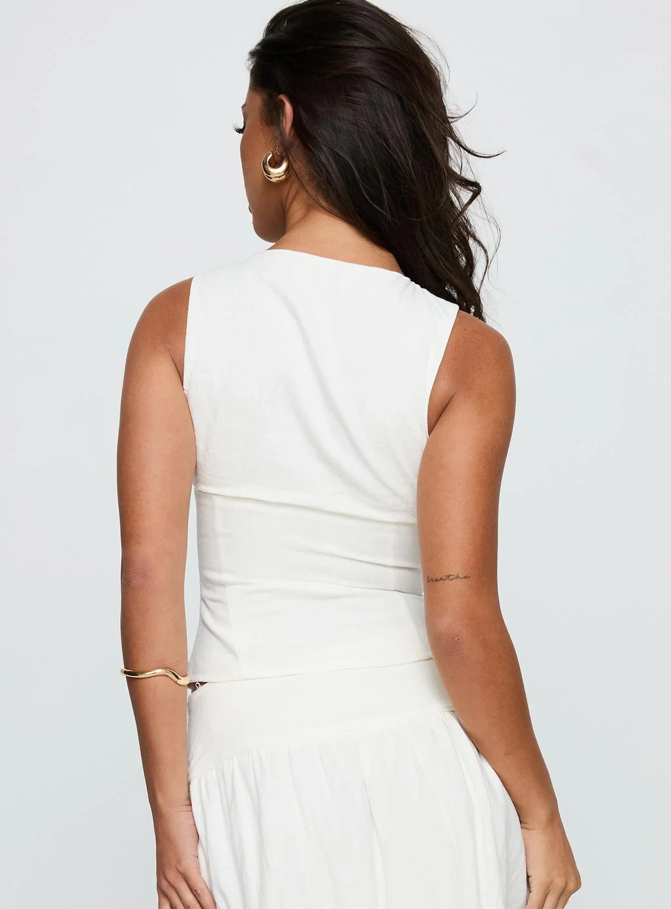 Alissea Keyhole Linen Blend Top White