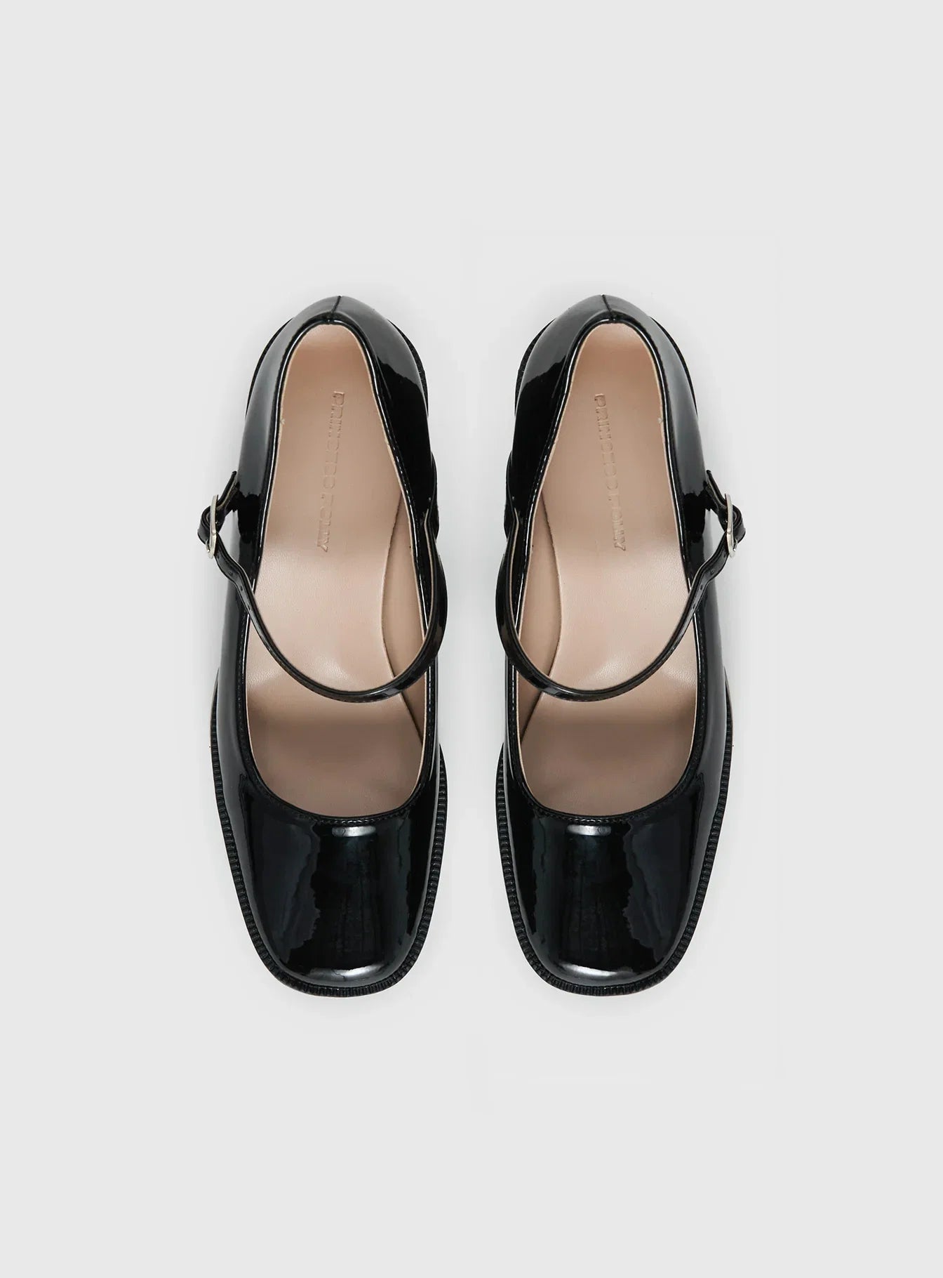 Regie Heels Black