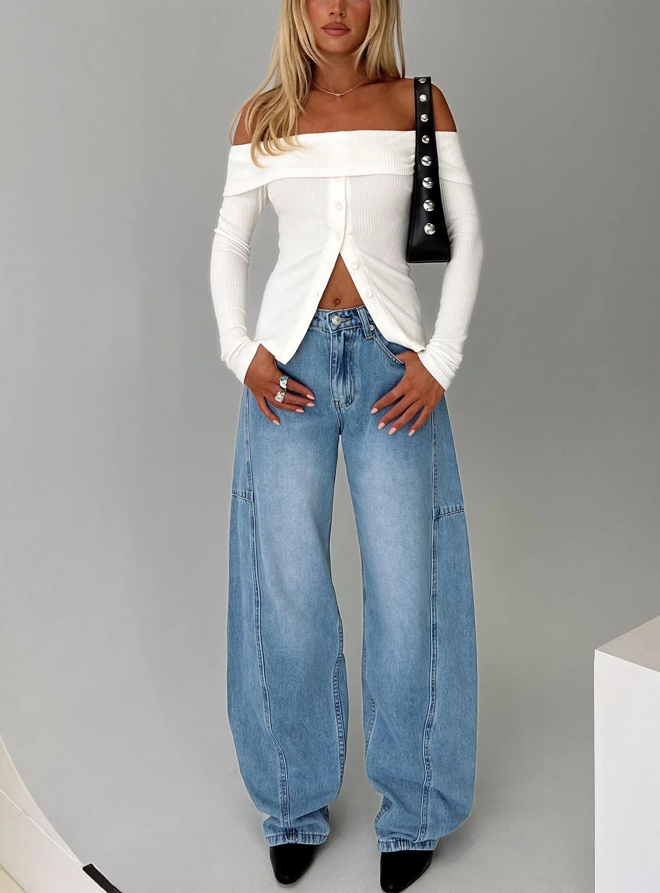 Esperance Mid Rise Barrel Leg Jeans Vintage Blue