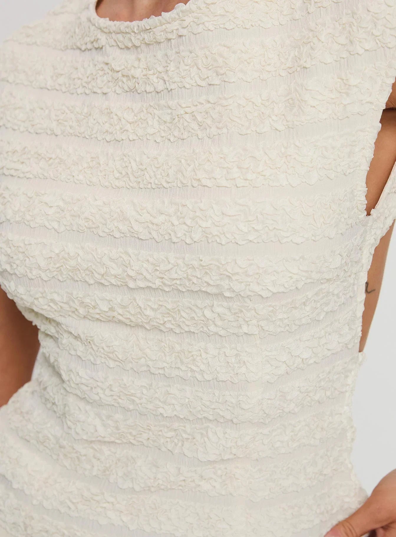 Uno Tie Top Porcelain